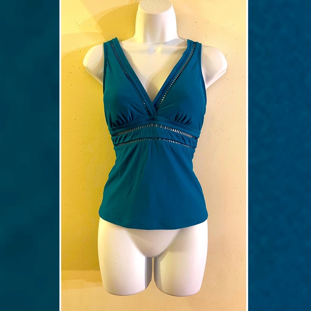 Tankini Swimsuit Top - Picture 7 of 8
